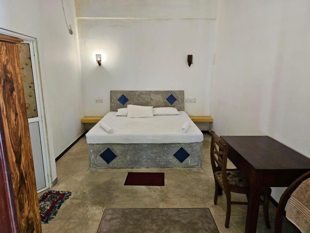 Unawatuna Backpacker Lodge エクステリア 写真