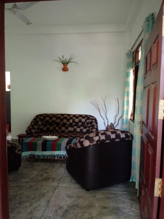 Unawatuna Backpacker Lodge エクステリア 写真