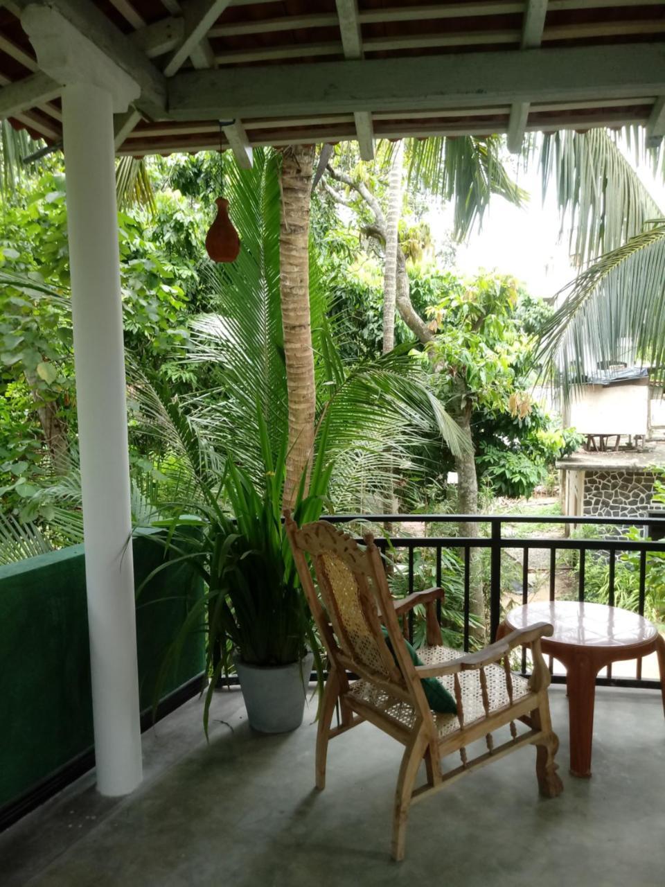 Unawatuna Backpacker Lodge エクステリア 写真