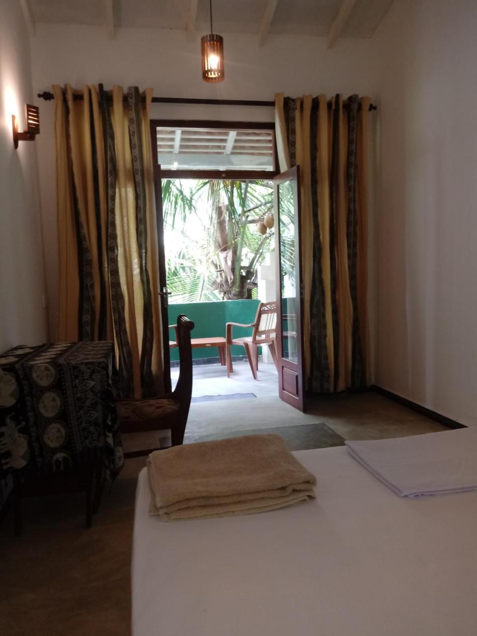 Unawatuna Backpacker Lodge エクステリア 写真